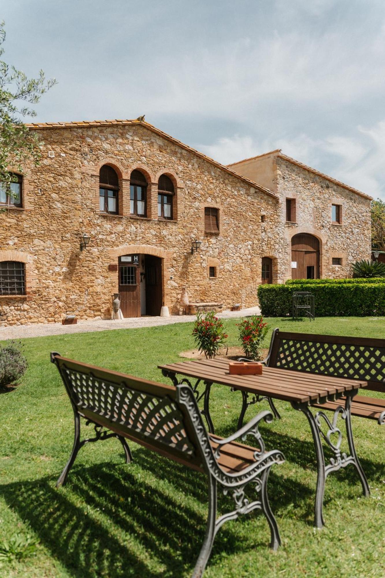 Hotel Mas Rabiol Peratallada Exterior foto